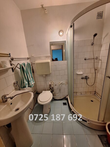 Drumul Taberei, metrou Raul Doamnei, proprietar vand apartament 3 camere.